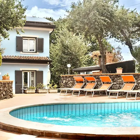 Melany Casa Villa